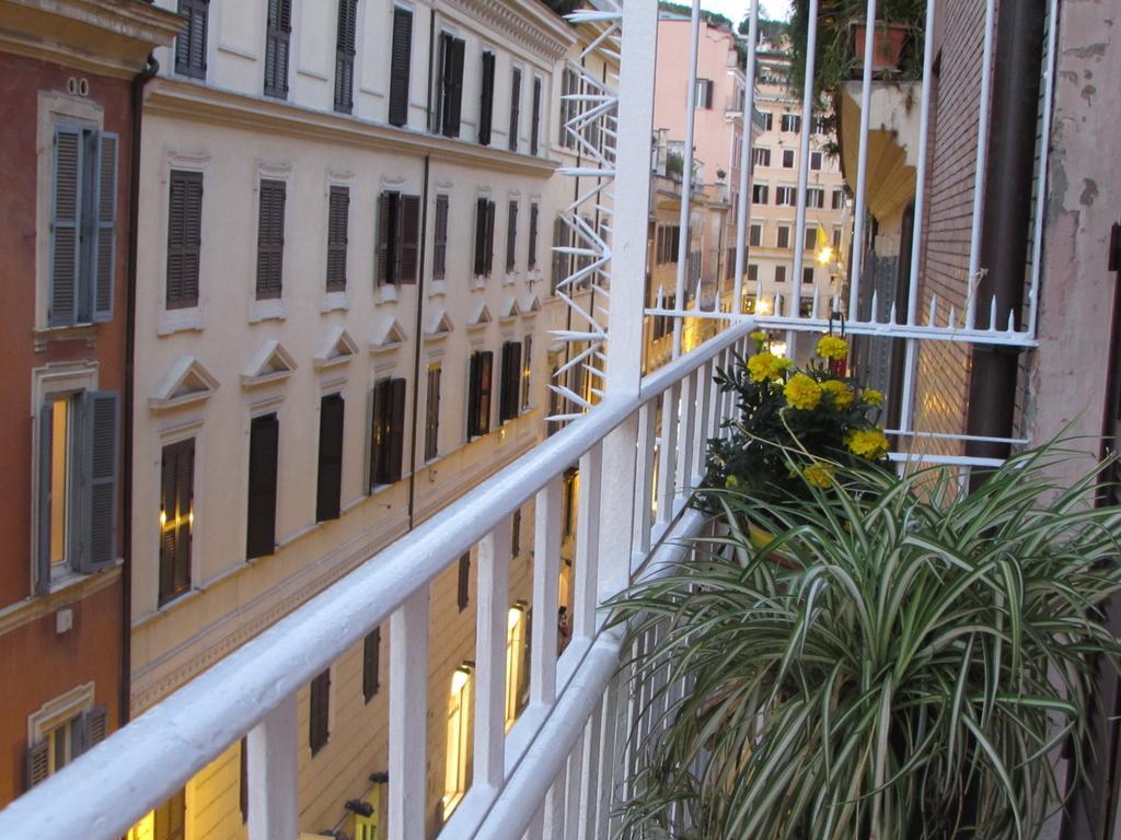 Casa Micheli In Centro Ex Frattina Luxury Apartment Rome Room photo